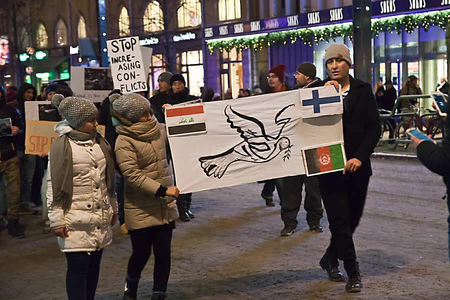 Rauhankyyhky, turvapaikatta jääneiden mielenosoitus 14.12.2016 Tampere kuva Pekka Kataja