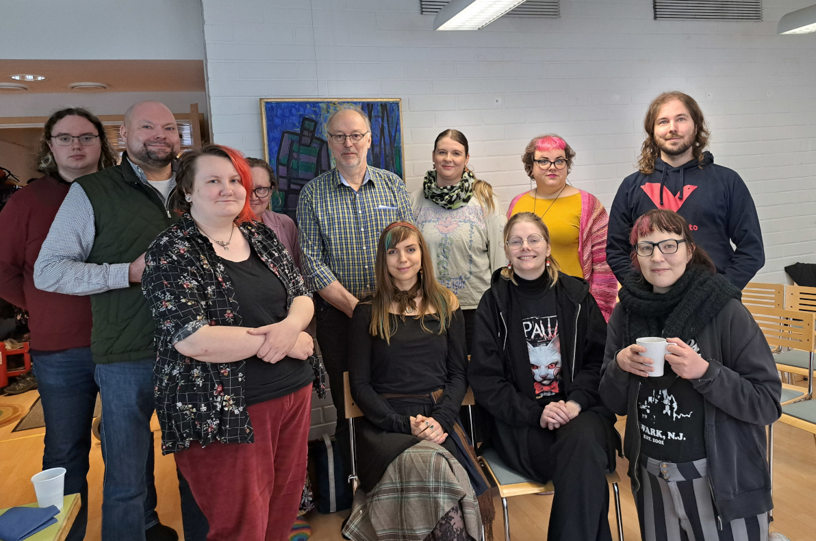 Tampereen Vasemmiston hallituksen jäsenet ja varajäsenet ryhmäkuvassa,